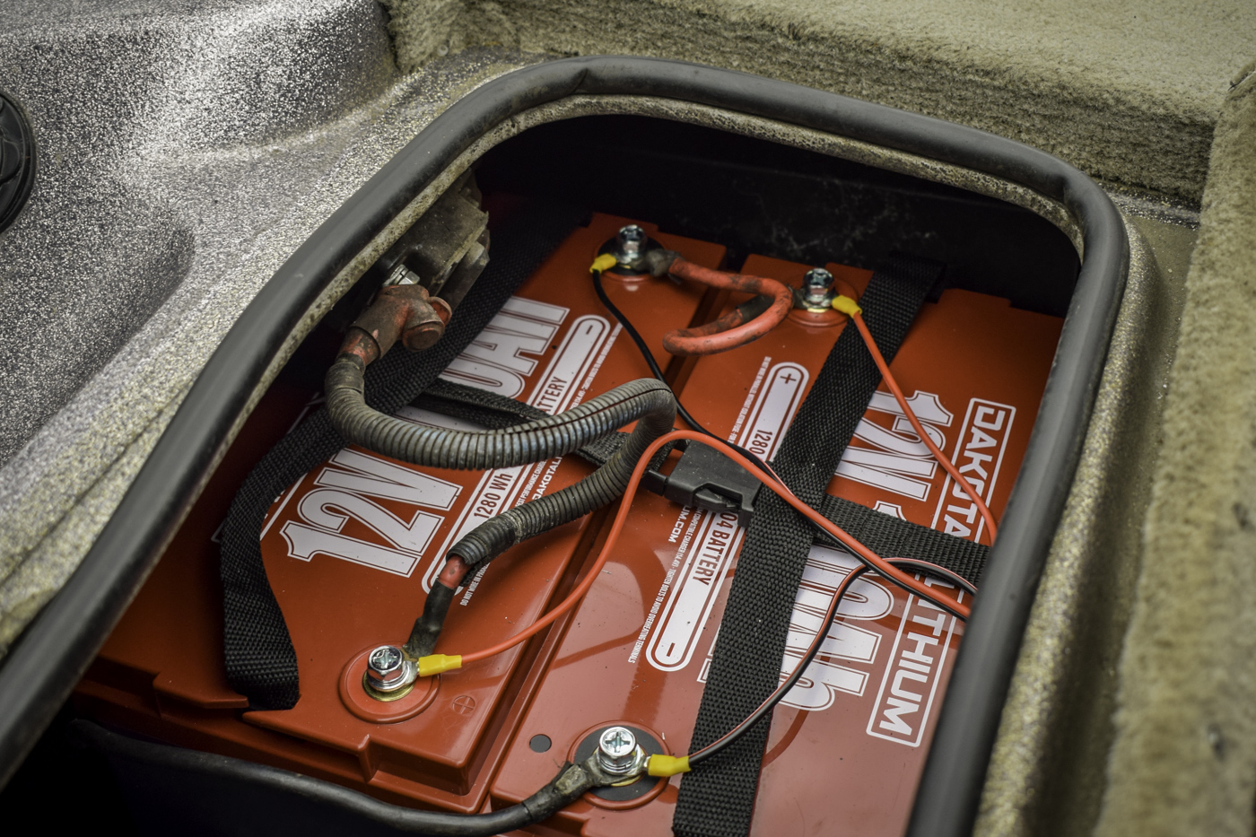 DL Ambassador Chase Sansom Installing 12V 100Ah Dakota Lithium Batteries in a Boat