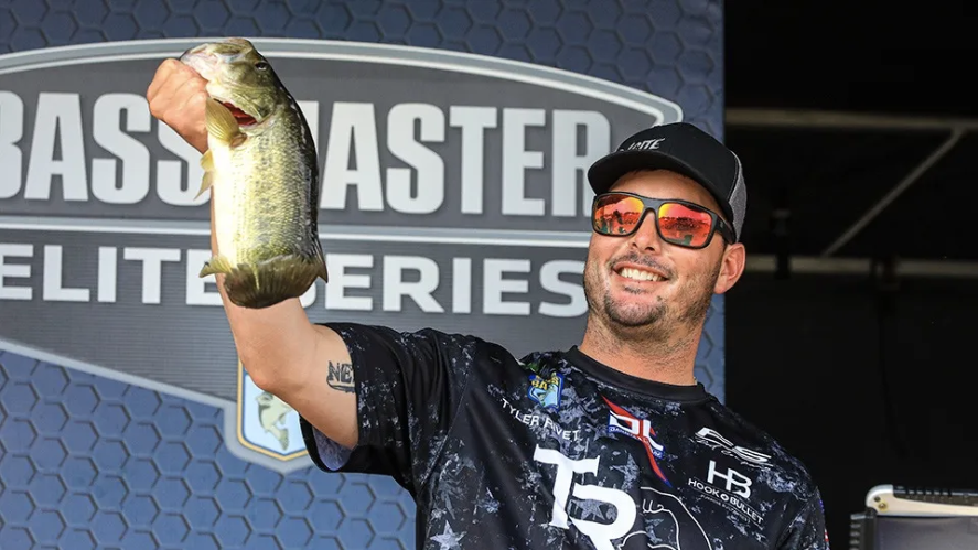 Bassmaster Elite Series Pro Tyler Rivet